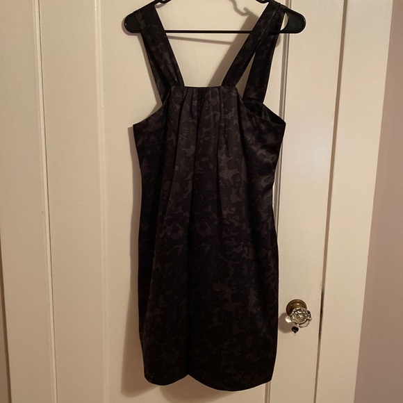 Banana Republic Dresses & Skirts - Black and purple silk print dress